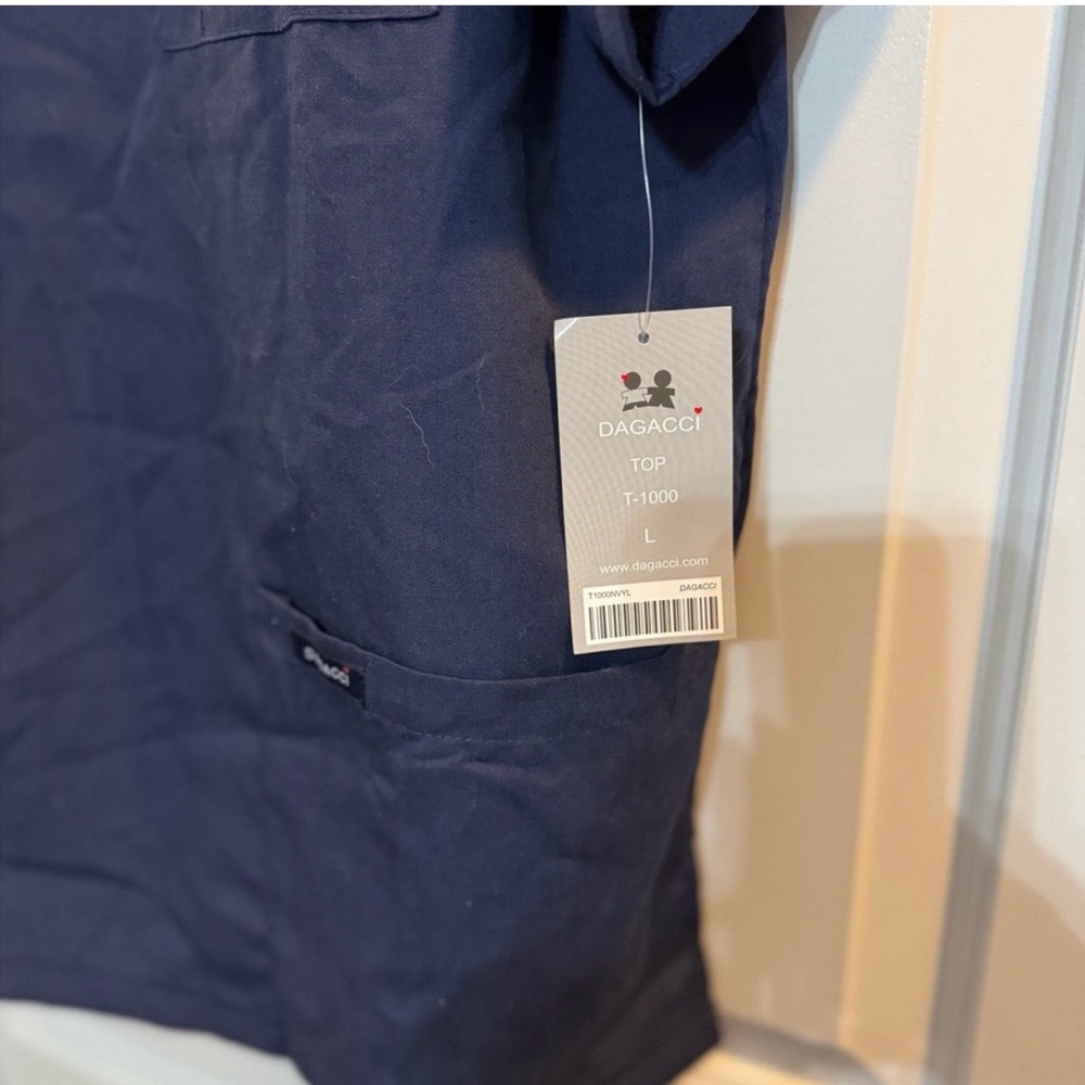 New Dagacci Navy Scrub Set